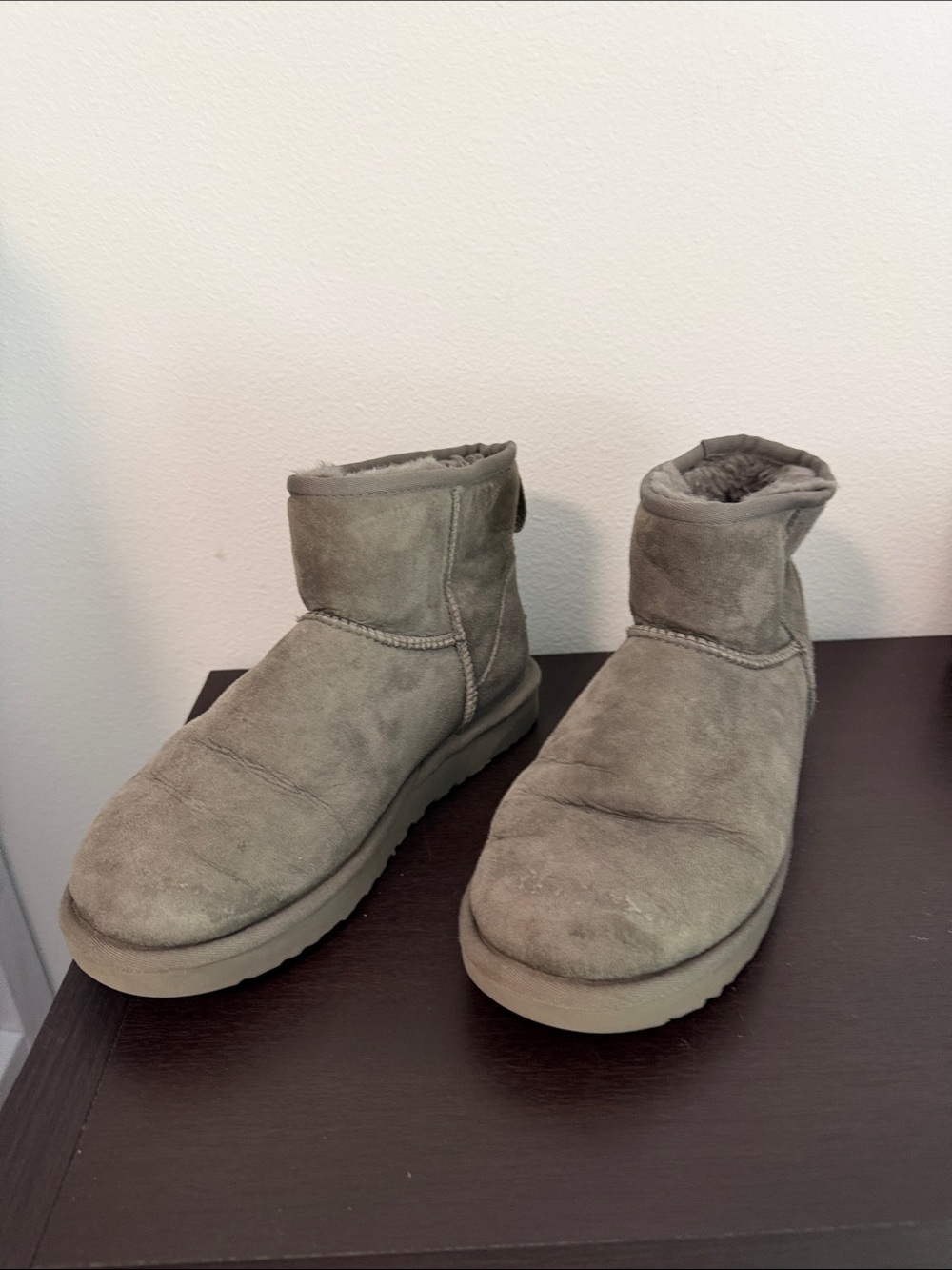 UGG Short Classic Shearling Boots - Gray size 9